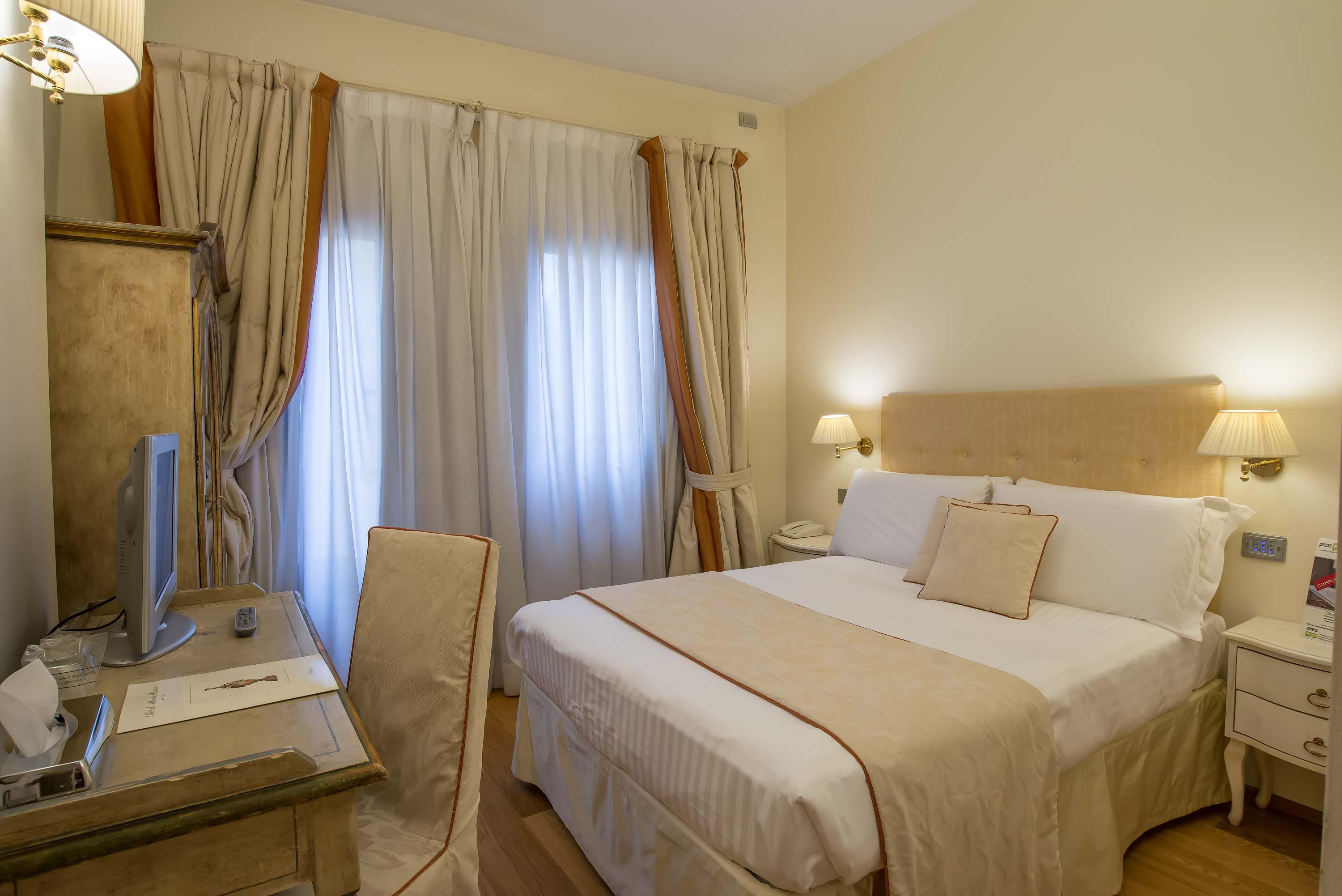Hotel Atlantic Palace Florencia Exterior foto