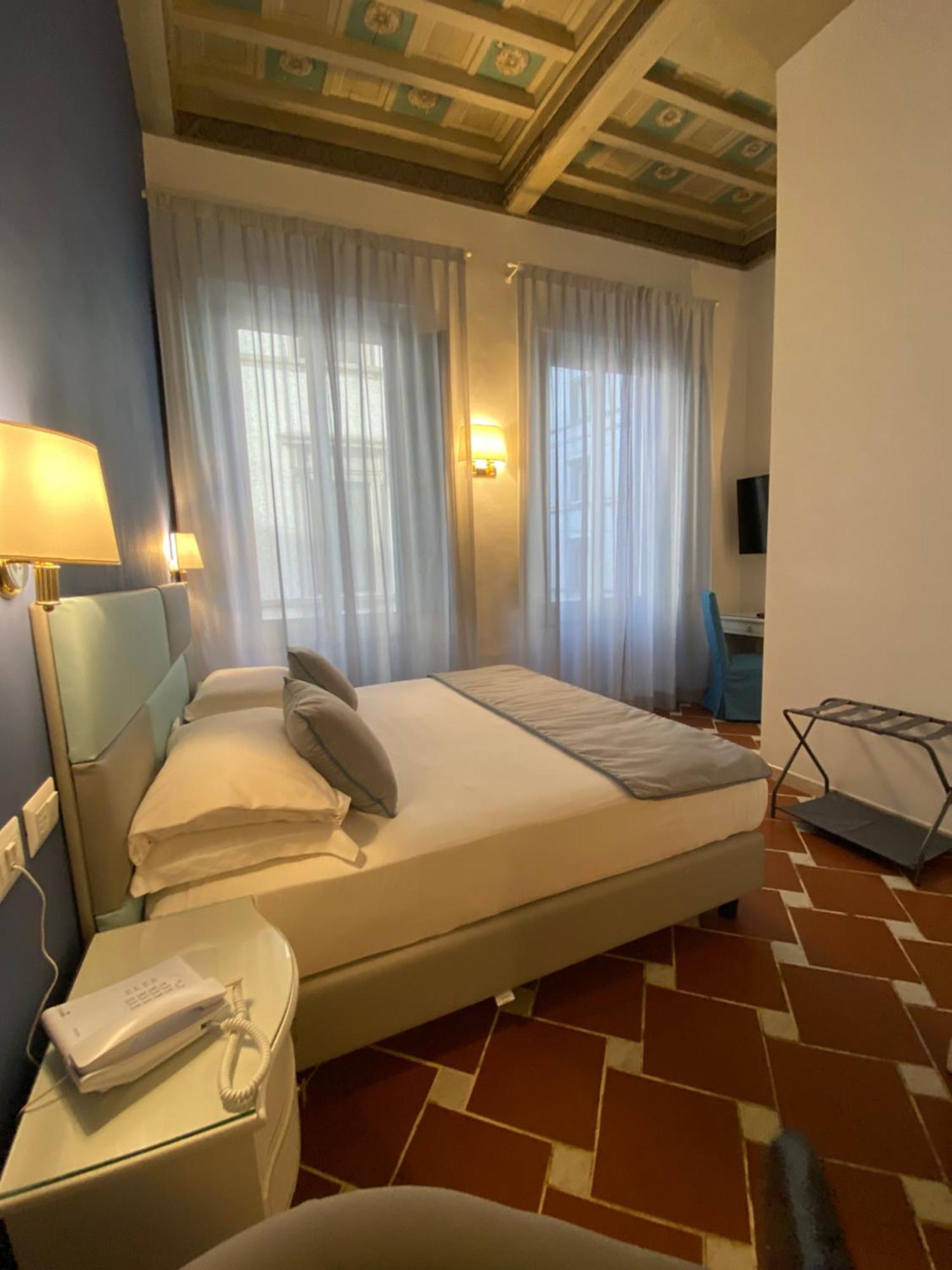 Hotel Atlantic Palace Florencia Exterior foto